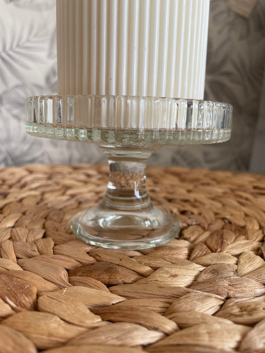 Coupelle en verre sur pied