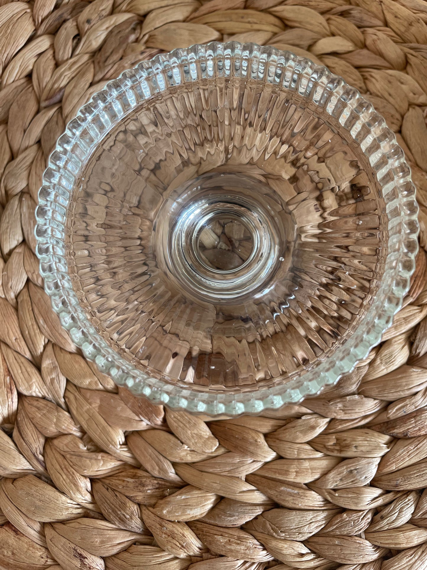 Coupelle en verre sur pied
